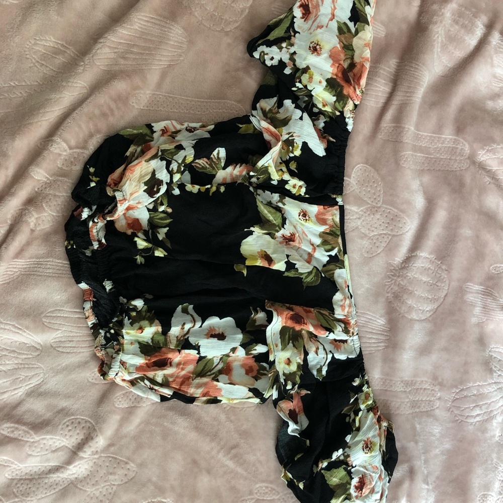 Floral top - Picture 3 of 4